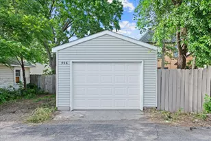 908 Sherburne Ave, Saint Paul, MN 55104 - Photo 20