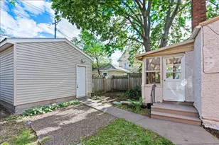 908 Sherburne Ave, Saint Paul, MN 55104 - Photo 18