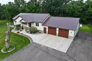 4700 Rural Oaks Dr SE, Alexandria, MN 56308 - Photo 2