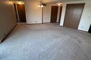 808 Lake Chapeau Dr, Albert Lea, MN 56007 - Photo 8