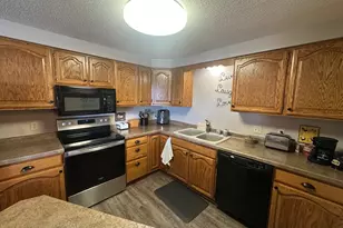 808 Lake Chapeau Dr, Albert Lea, MN 56007 - Photo 12