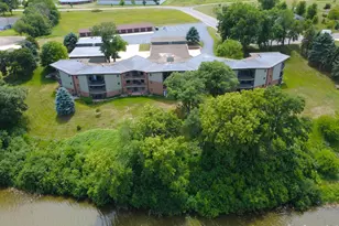 808 Lake Chapeau Dr, Albert Lea, MN 56007 - Photo 2