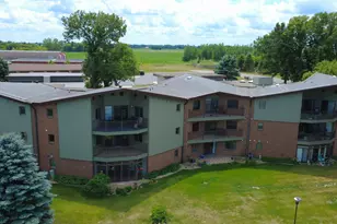 808 Lake Chapeau Dr, Albert Lea, MN 56007 - Photo 1