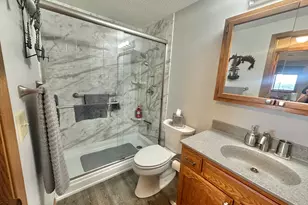 808 Lake Chapeau Dr, Albert Lea, MN 56007 - Photo 18