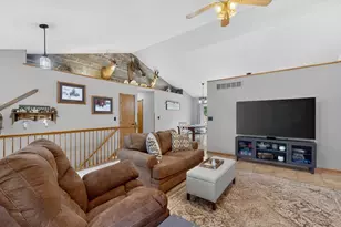 30481 Hwy 60, Millville, MN 55957 - Photo 16