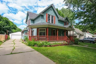 715 N Holcombe Ave, Litchfield, MN 55355 - Photo 1