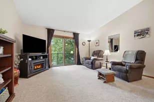11137 Edgewood Cir N, Champlin, MN 55316 - Photo 4