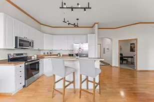 1800 Graham Ave, Saint Paul, MN 55116 - Photo 14