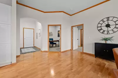 1800 Graham Avenue #404, Saint Paul, MN 55116 - Photo 6