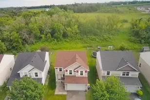 527 Summit Ln, Dundas, MN 55019 - Photo 2