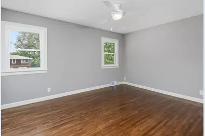 8108 Ensign Curve, Bloomington, MN 55438 - Photo 22