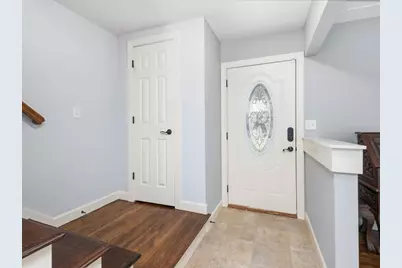 8108 Ensign Curve, Bloomington, MN 55438 - Photo 6