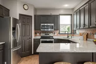 2027 Chester St, Shakopee, MN 55379 - Photo 20