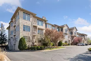 555 Oak Ridge Pl, Hopkins, MN 55305 - Photo 48
