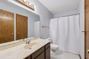 9721 Portal Dr, Eden Prairie, MN 55347 - Photo 26