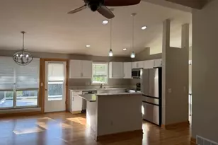 1475 Valley Dr, Burnsville, MN 55337 - Photo 4