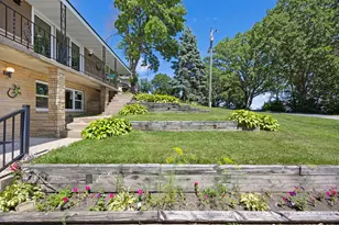 11040 N Shore Rd, Waconia, MN 55387 - Photo 16