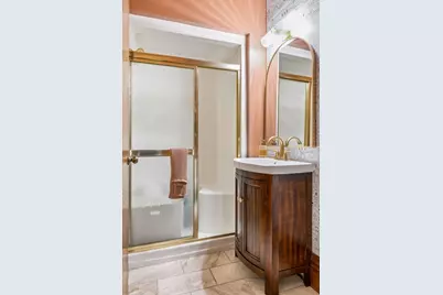 2417 Emerson Avenue S #109, Minneapolis, MN 55405 - Photo 16