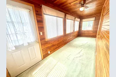 302 W Marshall Street, Marshall, MN 56258 - Photo 10