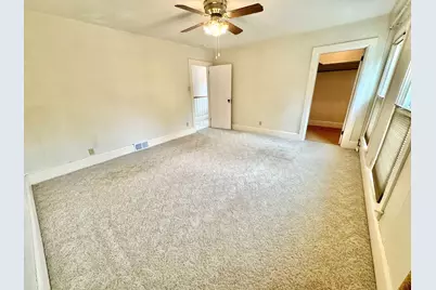 302 W Marshall Street, Marshall, MN 56258 - Photo 18