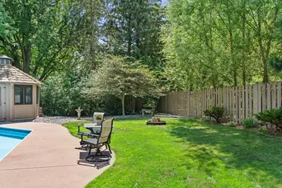 9040 E Sunrise Circle, Eden Prairie, MN 55347 - Photo 60