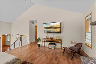 9040 E Sunrise Cir, Eden Prairie, MN 55347 - Photo 10