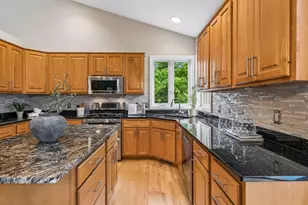 1584 Windsor Ln, Shakopee, MN 55379 - Photo 18
