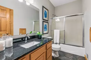 1584 Windsor Ln, Shakopee, MN 55379 - Photo 38