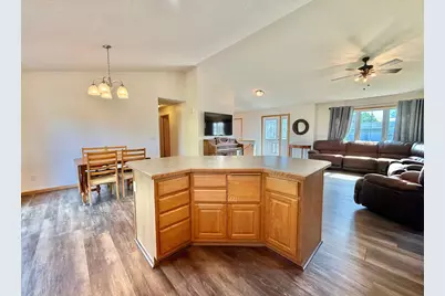 1215 Wendt Drive, Thief River Falls, MN 56701 - Photo 16