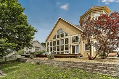 1851 22nd Avenue NE, Rochester, MN 55906 - Photo 2
