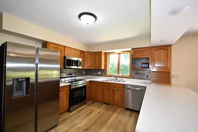 17910 Wedgewood Drive, Zumbrota, MN 55992 - Photo 6