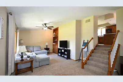 17910 Wedgewood Drive, Zumbrota, MN 55992 - Photo 4
