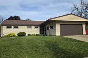 305 20th St NW, Austin, MN 55912 - Photo 6