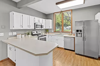 8955 Hilltop Drive, Saint Bonifacius, MN 55375 - Photo 12