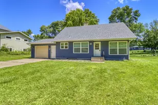 607 Maplewood Dr SE, Pelican Rapids, MN 56572 - Photo 1