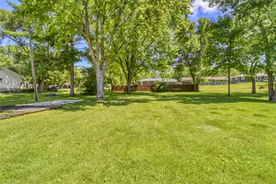607 Maplewood Drive SE, Pelican Rapids, MN 56572 - Photo 2