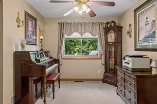 21071 Hyacinth Ave, Lakeville, MN 55044 - Photo 10