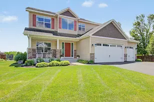 801 Yellowstone Trail, Waconia, MN 55387 - Photo 2