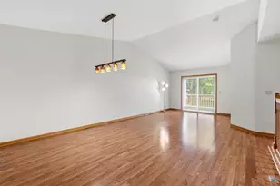 14111 Essex Ln, Apple Valley, MN 55124 - Photo 6