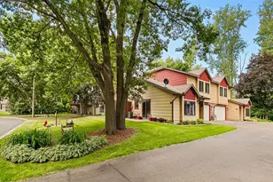 9 Shady Way, Circle Pines, MN 55014 - Photo 2