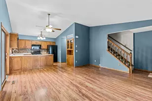 9 Shady Way, Circle Pines, MN 55014 - Photo 8