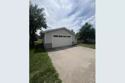 214 E Main Street, Belle Plaine, MN 56011 - Photo 14