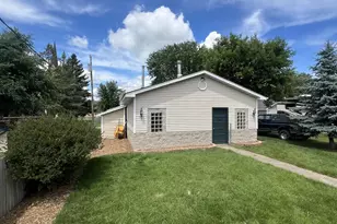 214 E Main St, Belle Plaine, MN 56011 - Photo 4