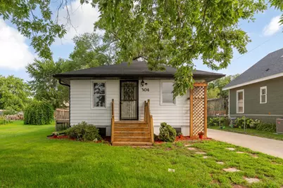 304 20th Street NW, Faribault, MN 55021 - Photo 4