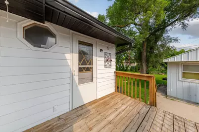 304 20th Street NW, Faribault, MN 55021 - Photo 6