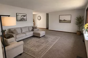 703 S 3rd St, Ellendale, MN 56026 - Photo 12