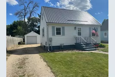 810 14th Avenue SE, Austin, MN 55912 - Photo 2