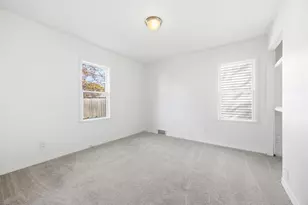 4211 Russell Ave N, Minneapolis, MN 55412 - Photo 16