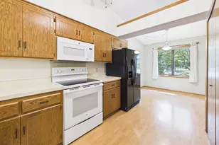 14387 Embry Path, Apple Valley, MN 55124 - Photo 18