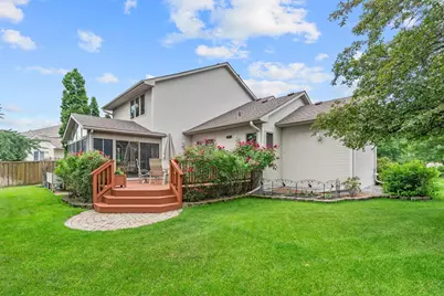 3901 Foxglove Court N, Brooklyn Park, MN 55443 - Photo 8